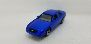 Welly 1999 FORD CROWN VICTORIA 2067 - Blue Car Undercover Police Car Cop Die - cast 2