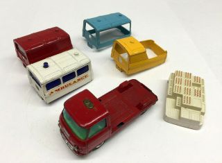 Corgi Toys Vintage Die - Cast 1960s Red Commercial 3/4 Ton Chassis W/extra Frames