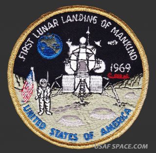 VINTAGE FIRST LUNAR LANDING OF MANKIND 1969 APOLLO 11 NASA SPACE PATCH 2