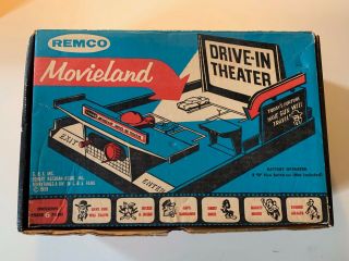 Remco 1959 Movieland Drive - In Theater Screen Cars Projection Booth Film,
