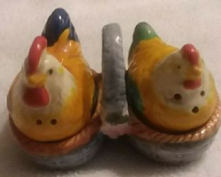 Vintage Rooster And Chicken Sitting In A Basket Salt And Pepper Shakers Japan