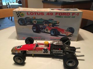 Lotus 49 Ford F - 1 Formula Race Car Tin Battery Op Near