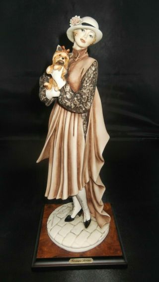 Giuseppe Armani Figurine Young Lady With Yorkshire The Society - Florence,  Italy