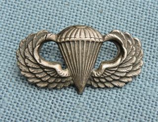 Wwii - Korean Era Army Airborne Parachute Jump Wings With Hairline Crack