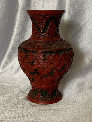 Antique Chinese Red Cinnabar Lacquer Vase In 19th Century