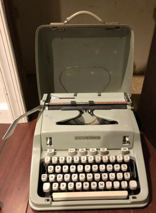 Vintage Hermes 3000 Typewriter Seafoam Green Lid 2
