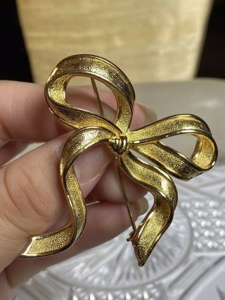 VTG Christian Dior Signed Bow Pin Brooch Gold French Couture 2