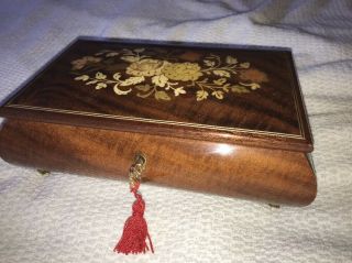 Vintage Lador Switzerland Made In Italy Stunning Jewelry Box/music Box W/key