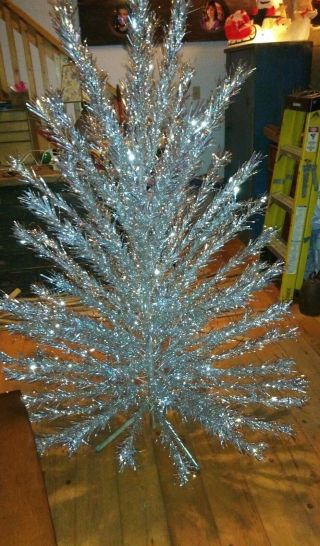 EVERGLEAM Christmas Tree 6 Ft Stainless Aluminum 94 Branches w Tripod Stand 3