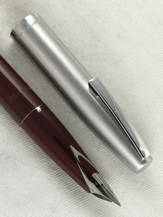 Near Vintage Maroon Sheaffer Imperial 440 Converter Filler Fountain Pen