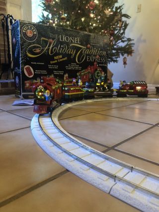 Lionel Christmas Holiday Tradition Express G Gauge Train Set
