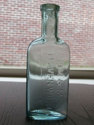 Rare Early Antique Bm & M Co.  - Leavenworth,  Ks - Kansas Medicine - Cure - Drug Bottle