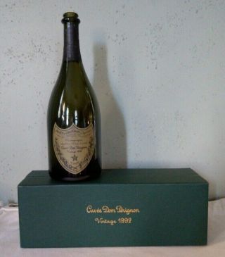 1992 Cuvee Dom Perignon Moet Et Chandon Epernay Empty Bottle & Presentation Box