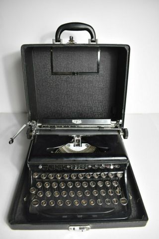 Vintage 1930s Art Deco Royal Black Touch Control Typewriter