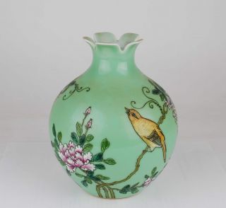 Chinese Pomegranate Vase Yellow Ostrich Grape Hibiscus Qing Qianlong Seal