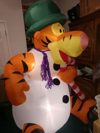 Christmas Inflatable Airblown blow up Gemmy Disney Tigger snowman candy cane 2