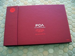 Fiat 500x Series La Autoshow Press Kit 8gb Flash Drive Brochure Us Edition 2016.