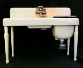 1920s Arcade Toy Cast Iron Double Bowl Sink W/ Legs 608 Freeport,  Illinois