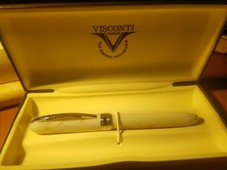 Visconti Rembrandt Ivory Fountain Pen With B Nib
