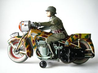 Arnold Prewar Tin Clockwork Military Motorcycle Germany 1935