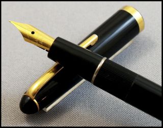 Near Vintage Montegrappa Black And Gold Fountain Pen 1960s
