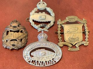 4 X World War 2 Armoured Regiment Medal Cap Badges - Tank Corps And Others