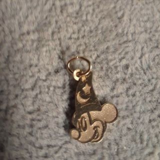 14k Gold Walt Disney Mickey Mouse Face With Sorcerer Hat Silhouette,  Pendant