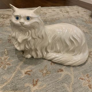 Vintage White Persian Cat Ceramic Statue Figurine Realistic Alberta’s Molds 17”
