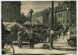Wwii Large Size Press Photo: Russian Troops In Dresden Center,  May 1945