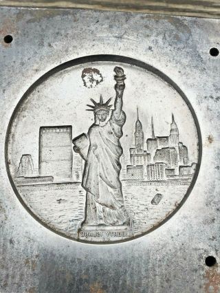 Vintage Statue Of Liberty Ny York Medallion Jewelry Mold Bates Klinke