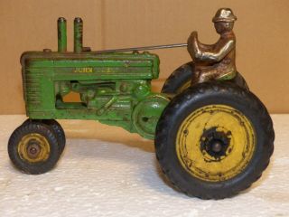 1/16 Vintage Arcade Cast Iron John Deere A Toy Tractor