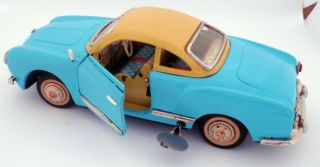 China Ms 711 Karmann Opening Door Wind - Up Tin Toy Vintage Volkswagen Vw