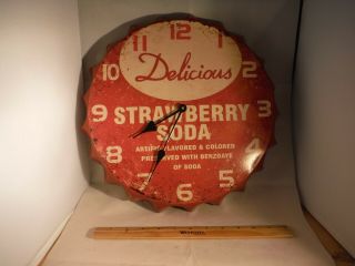 Vintage Delicious Strawberry Soda Bottle Cap Wall Clock