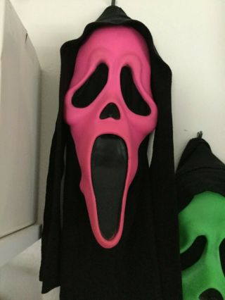 Scream mask florescent likely Fantastic Faces Fun World Division stamp Gen 2 2