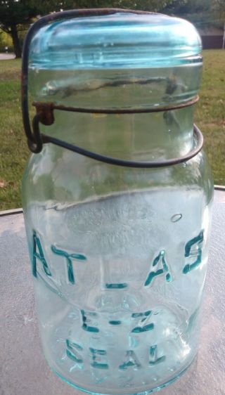 Vintage Atlas E - Z Seal Blue Wire Bale Glass Lid Mason Jar Quart Sized.