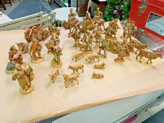Large Group Of 30 Nativity Scene Figurines Made In Italy By Fontanini Roman