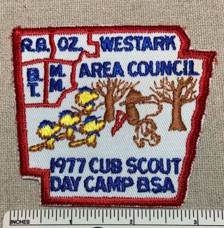 1977 Westark Area Council Cub Scout Day Camp Patch Arkansas State Shape - Snoopy