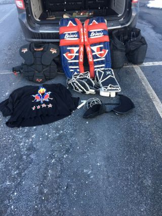 Vintage Adult Hockey Goalie Pads And Gloves