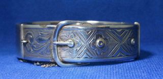 English Hallmarked Silver Detailed Belt Buckle Hinged Bracelet - 28.  1gr