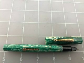 Judd ' s Vintage Green Ambassador Fountain Pen w/14kt.  Gold Med Nib 3