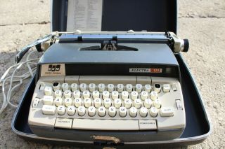 Vintage Smith Corona Electra 120 Electric Typewriter W/ Portable Case Scm
