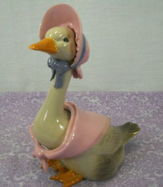 Hagen Renaker Mother Goose Pink Bonnet & Shawl Purple Bow Figurine 6 X 5
