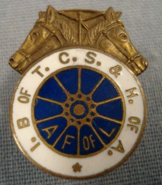 Vintage I.  B.  Of T.  C.  S.  & H.  Of A.  Teamsters Lapel Pin.  Screw Attachment.