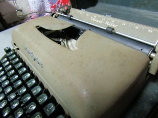 Remington Travel - Riter Portable Typewriter Vintage w/ Case 3