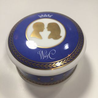 Commemorative Prince William And Kate Royal Wedding Wedgwood Bone China Dish