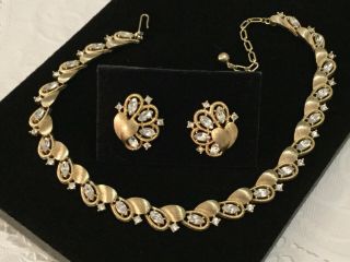 Trifari Set Necklace Earrings Navette Round Rhinestones Flower Vintage Bride
