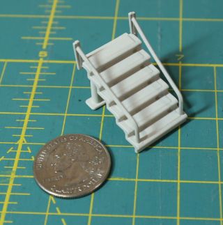 Space 1999 Sixteen 12 Passenger Pod Access Stairway From Deluxe Eagle Hangar Set