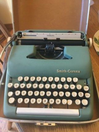 Vintage Minty Smith Corona Sterling Typewriter Serial Number 5 A 756203 1950 S