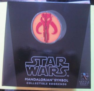 Star Wars Mandalorian Symbol Collectible Bookends