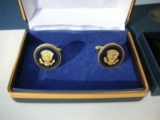 Presidential Seal - George Bush - White House Cufflinks Lapel Pin - Set Of 2
